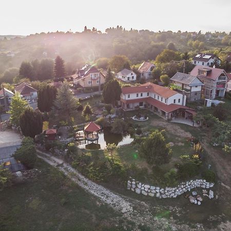 Villa Garden Zalaegerszeg Exterior foto